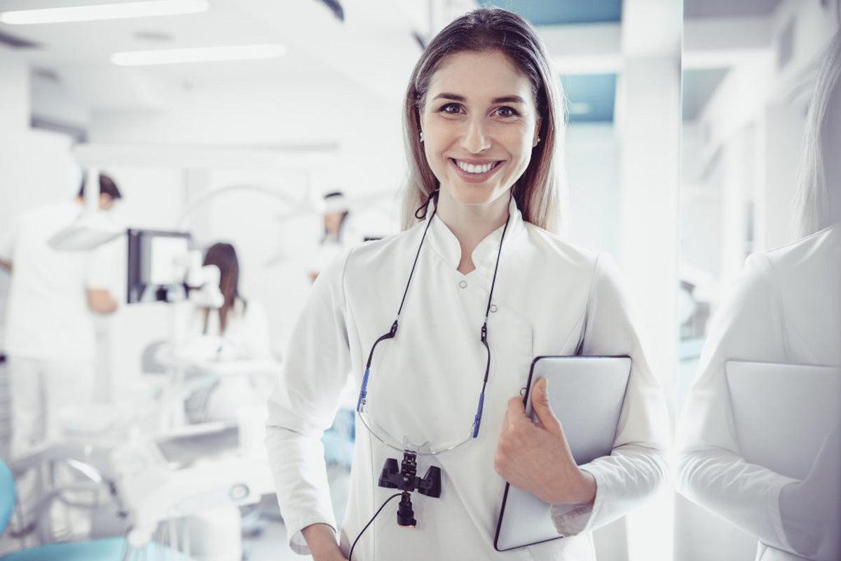 5 Ways to Become a More Professional Dental Assistant - JMU DENTAL INC