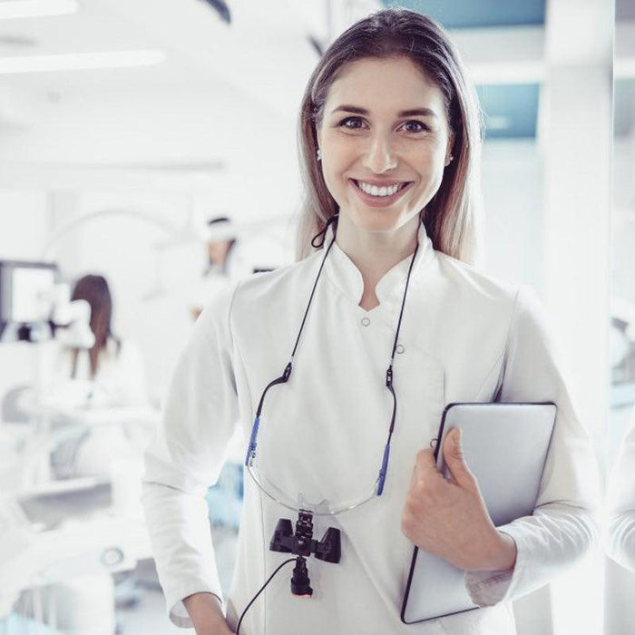 5 Ways to Become a More Professional Dental Assistant - JMU DENTAL INC